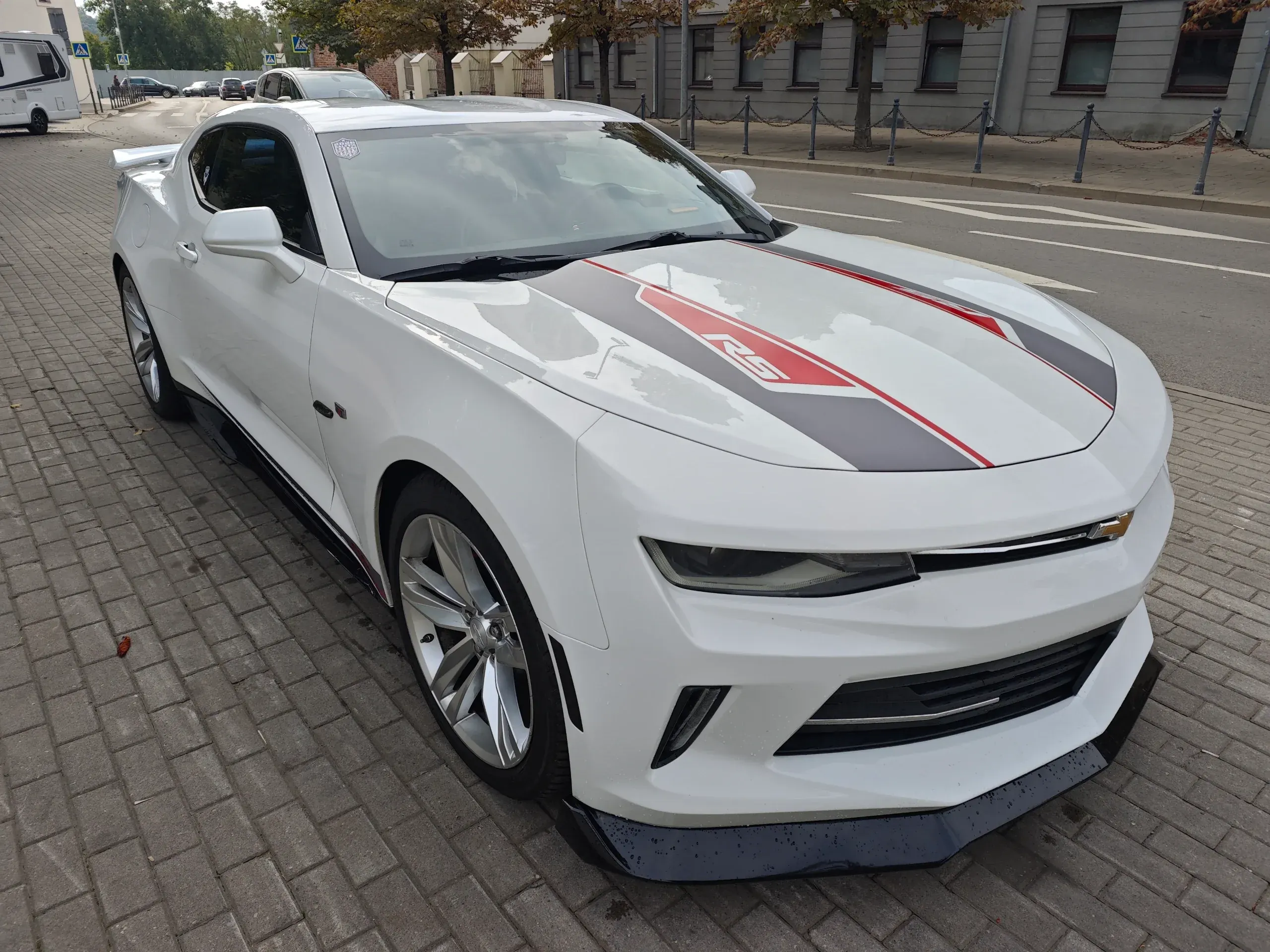 Chevrolet Camaro · 2