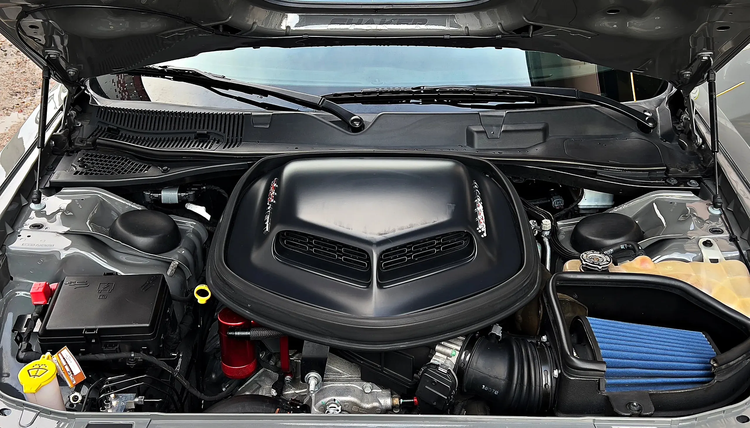 Dodge Challenger · 4