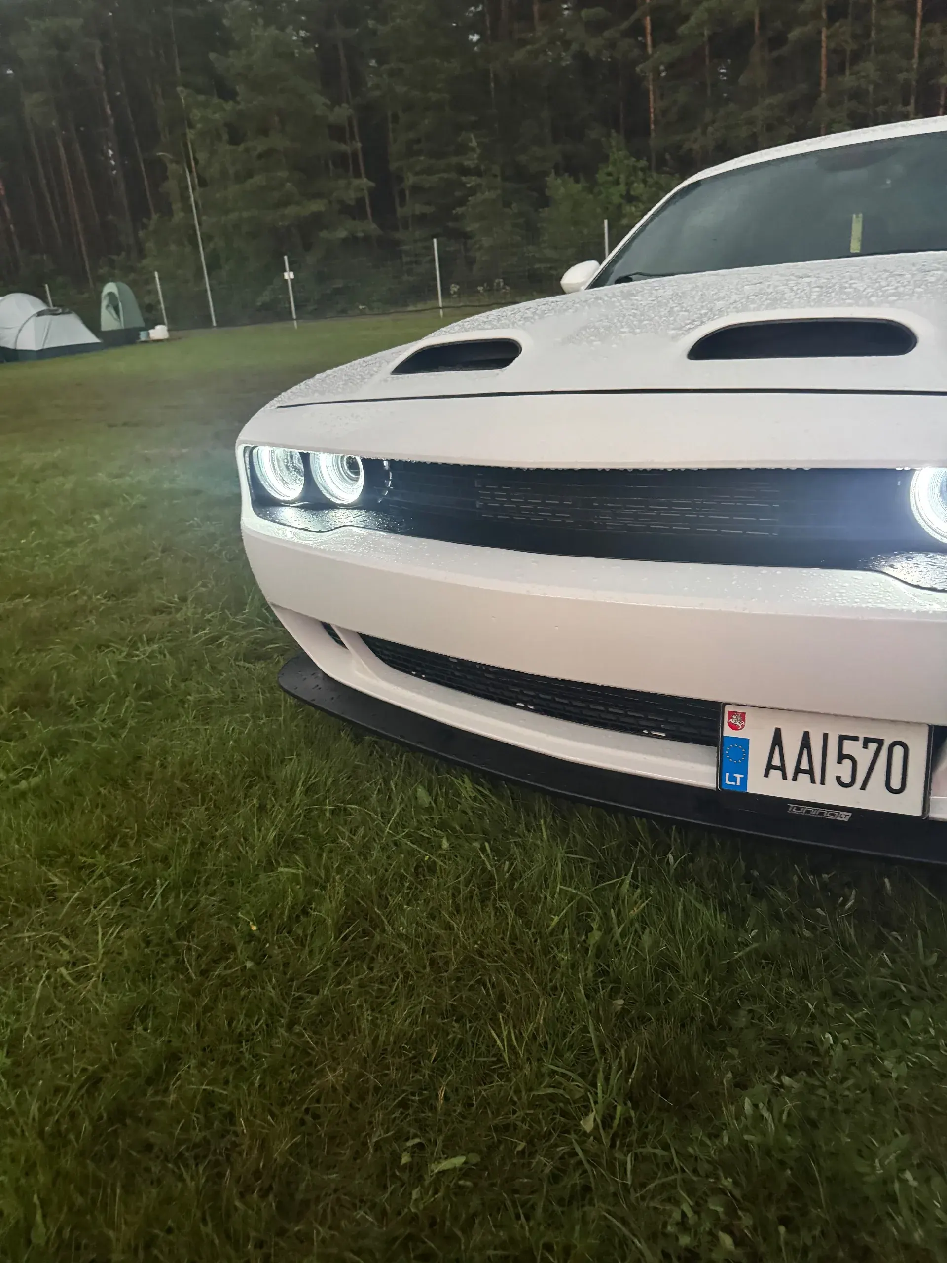Dodge Challenger · 5