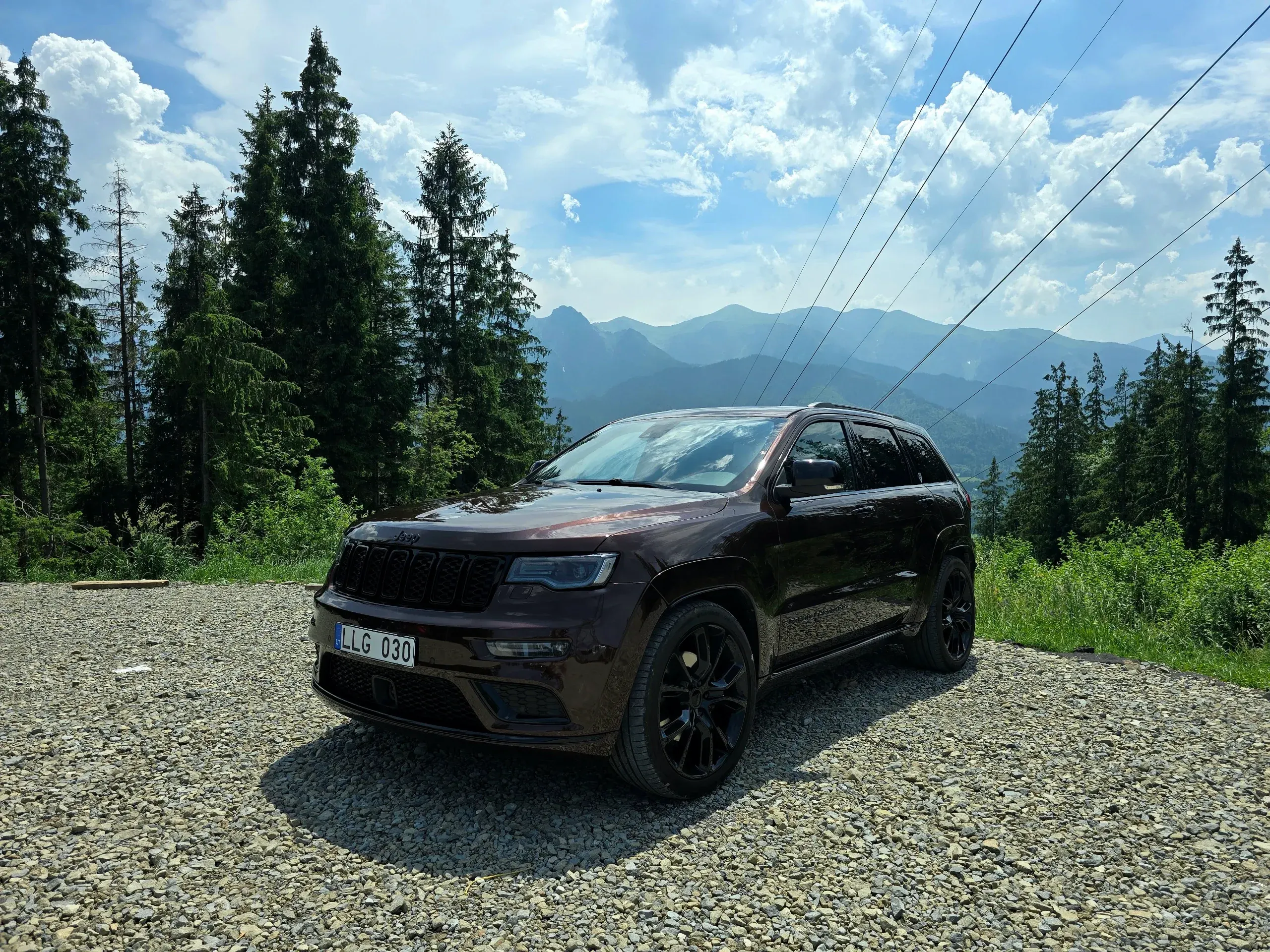 Jeep Grand Cherokee · 4